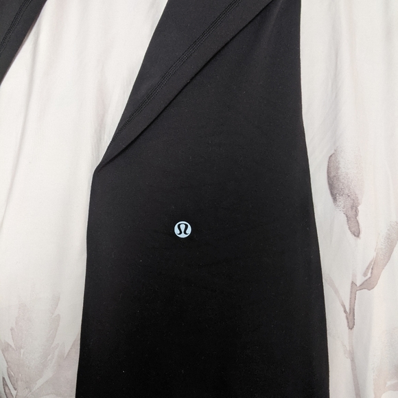 SOLD Lululemon yoga pants/ flared leggings - Picture 3 of 3